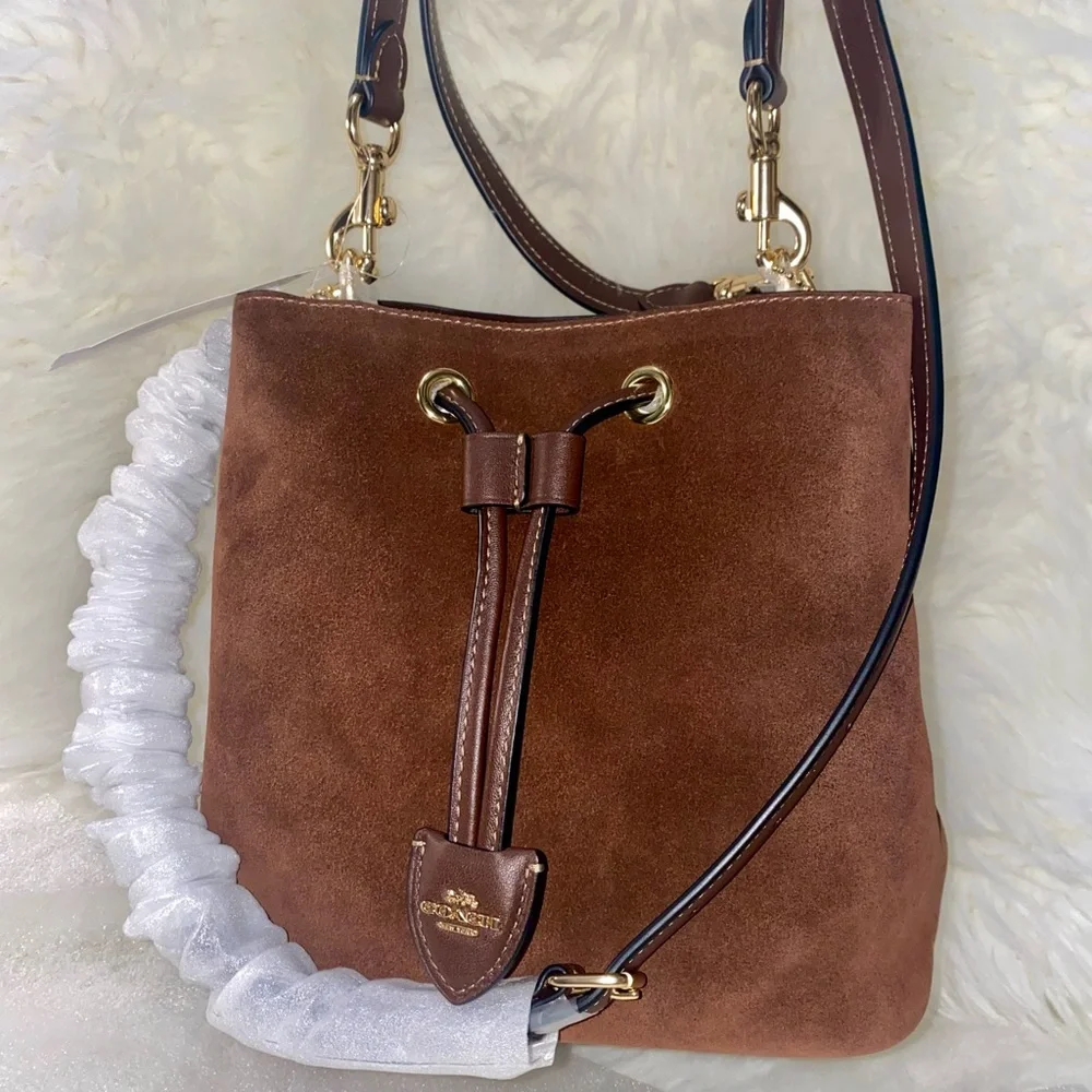 Coach 🤎 Rowan Bucket Bag in Suede New